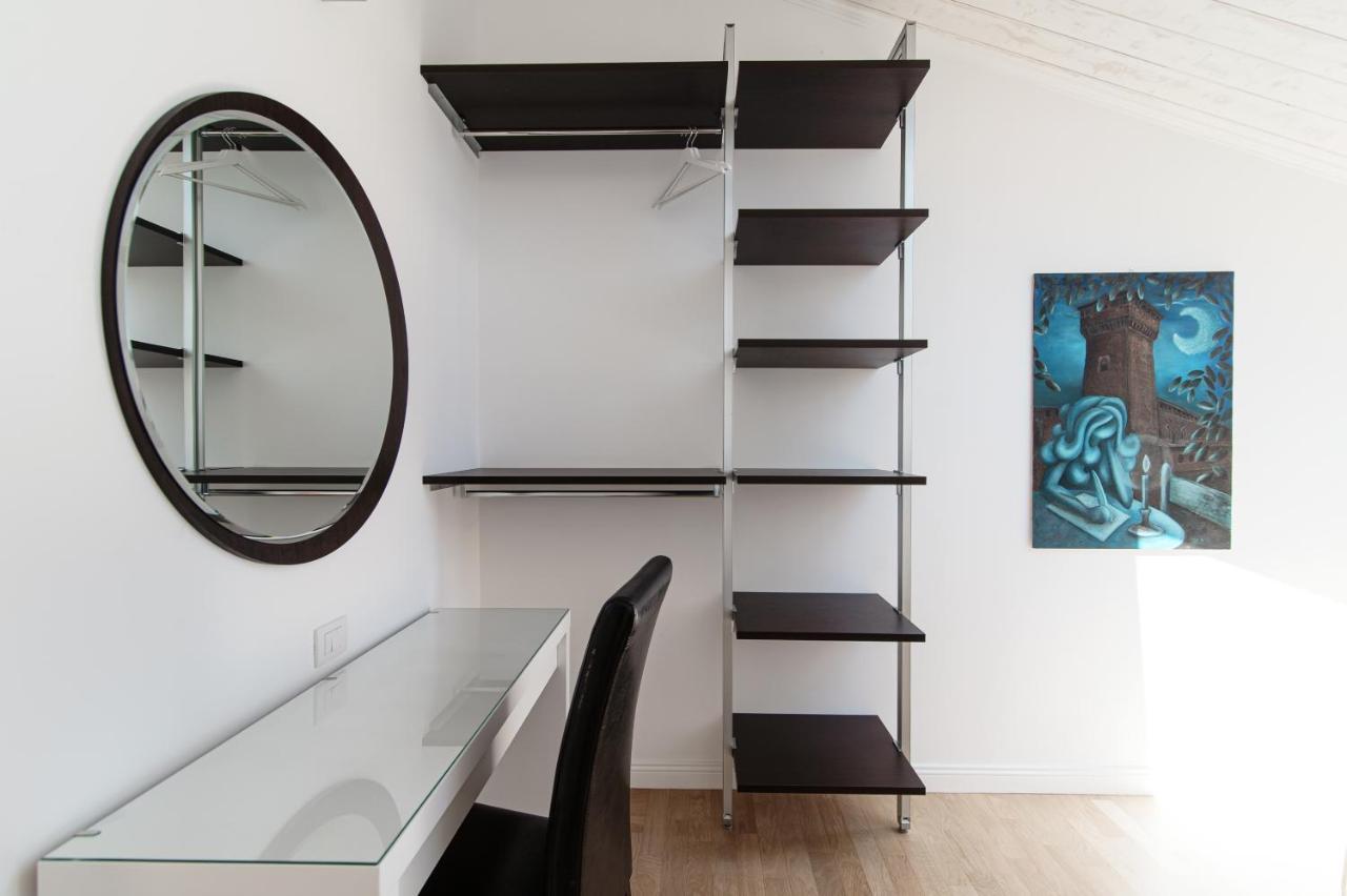 Attic 64 - The House Of Travelers Apartman Como Kültér fotó