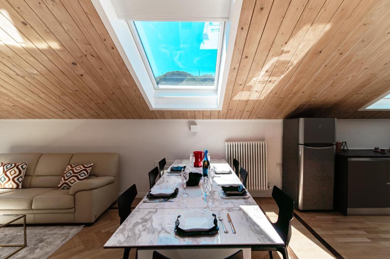 Attic 64 - The House Of Travelers Apartman Como Kültér fotó