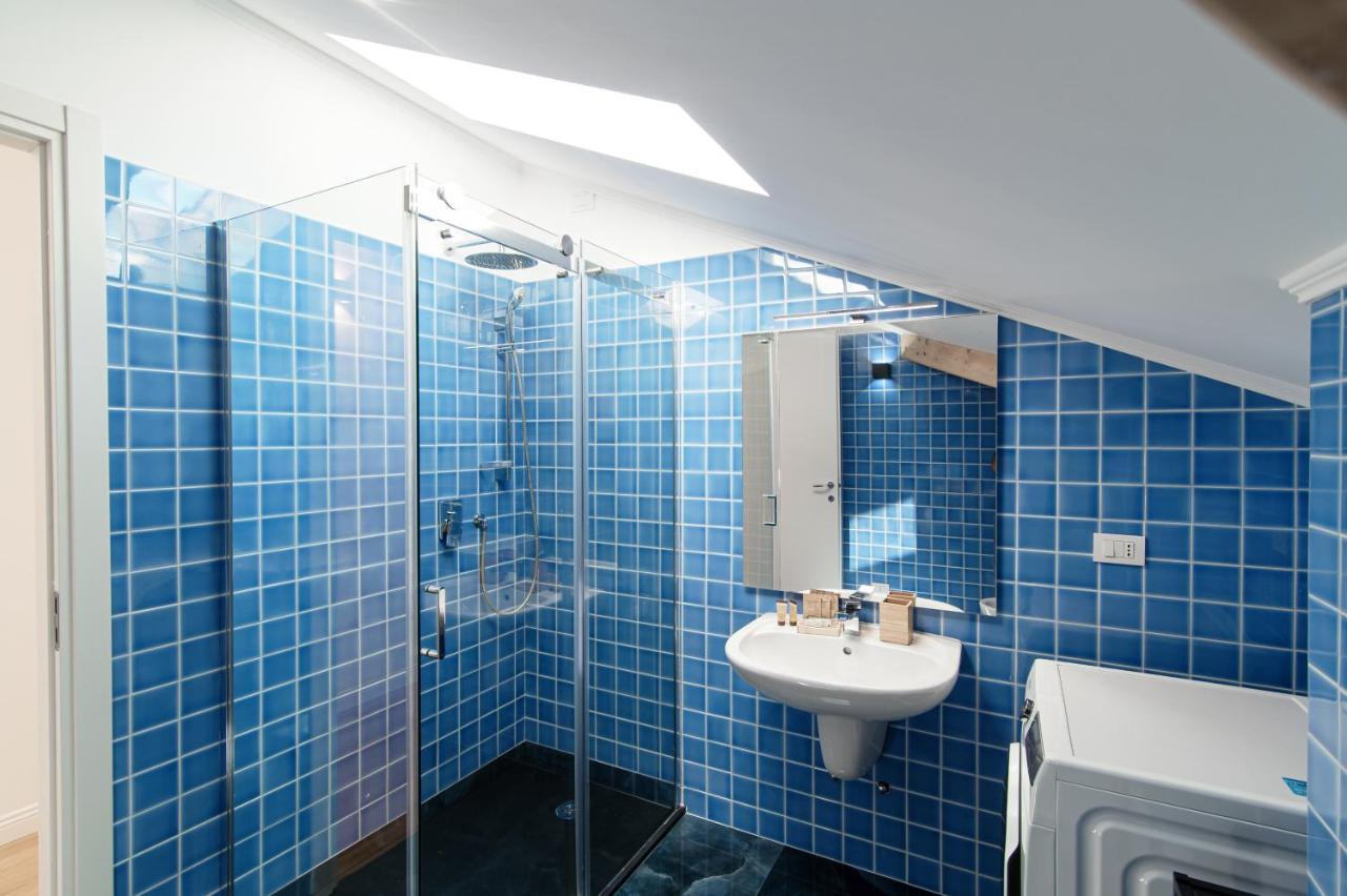 Attic 64 - The House Of Travelers Apartman Como Kültér fotó
