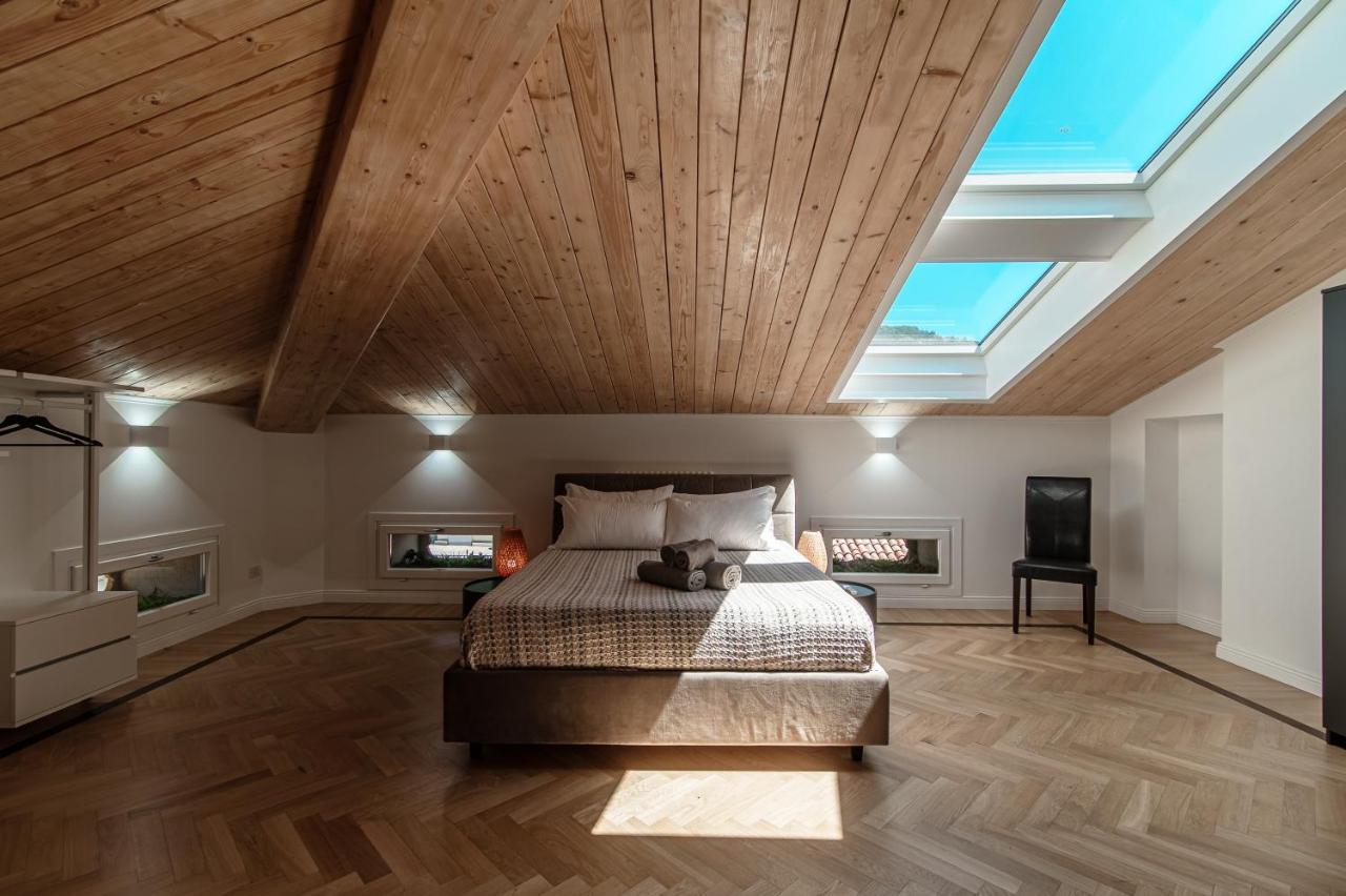 Attic 64 - The House Of Travelers Apartman Como Kültér fotó